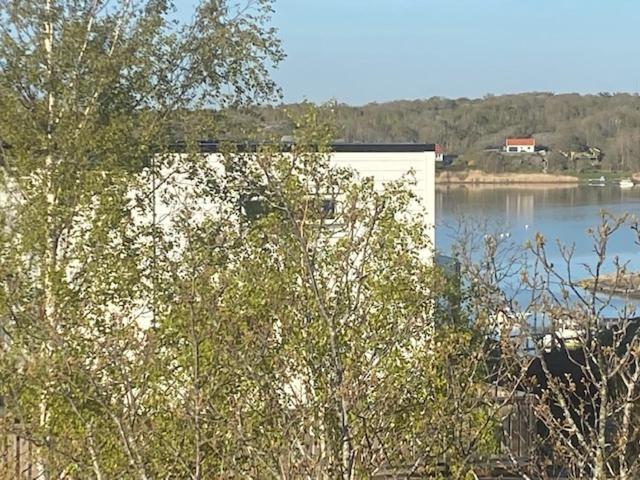 Mycket Trevlig Stuga Pa Braennoe Med Havsutsikt Branno Exterior photo